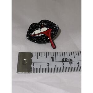 Sexy Lips Trail Of Blood Halloween Horror Pin Brooch